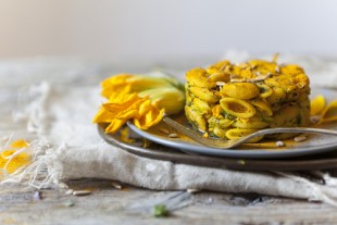 Flores comestibles en tu mesa